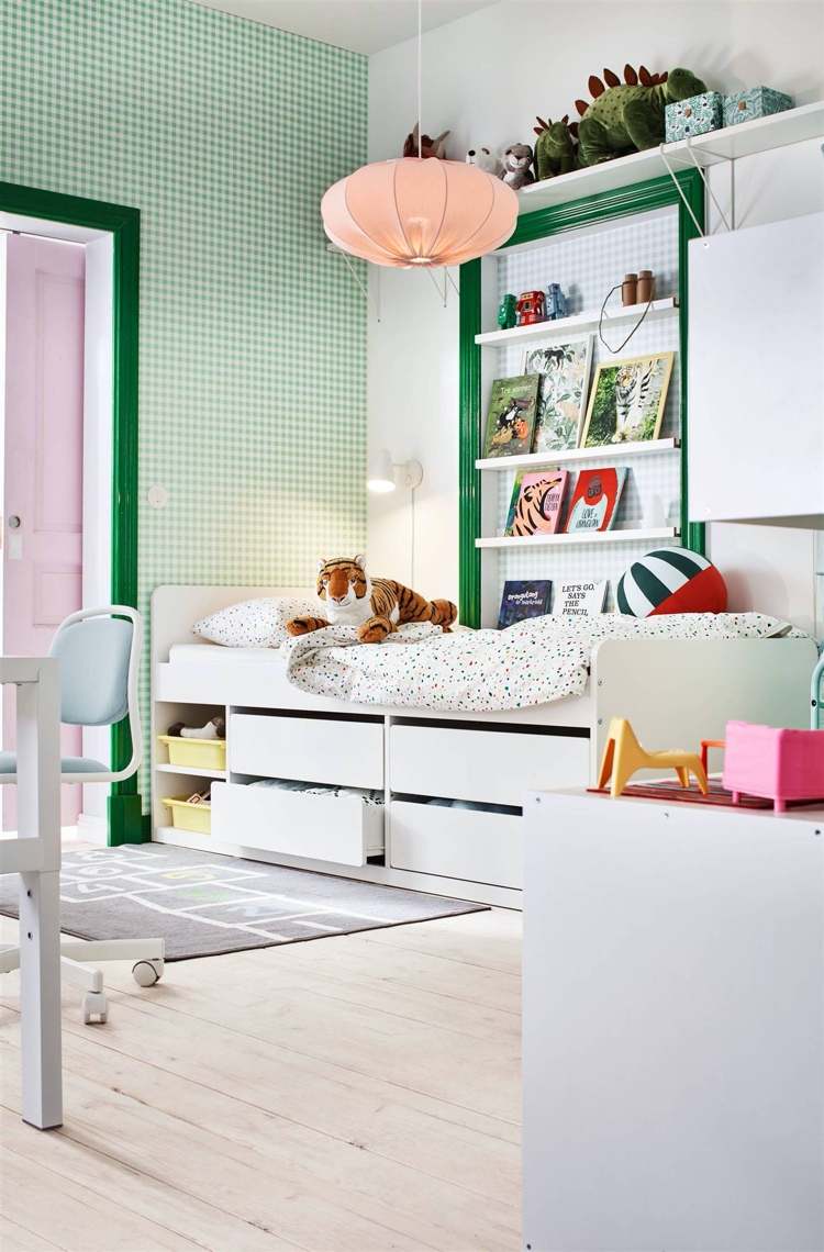 ikea barnrum 2021 med gott om förvaringsutrymme och bra belysning