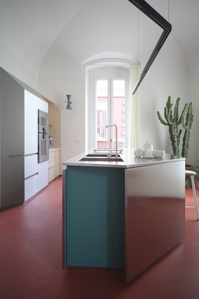 futuristisk-kök-design-kök block-kök ö-rostfritt stål-optik-golv-linoleum-röd
