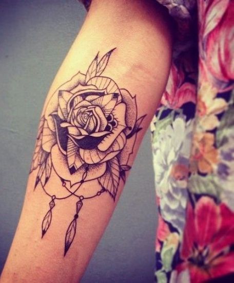 Lyijykynän ruusun väliaikainen tatuointisuunnittelu