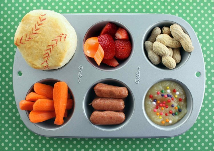 matlåda idéer barn baseball bananbröd fruktpuré morötter korv