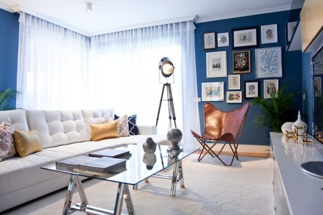 Design-vardagsrum-färger-blå-väggar-målning-dekoration-idéer-personliga-bilder