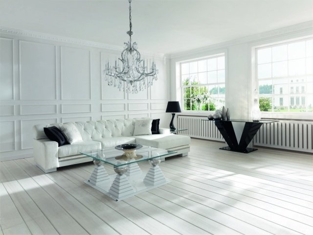 svart-vitt-vardagsrum-bilder-ljuskrona-kristall-glas-design-soffbord
