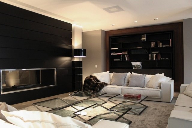 idéer-möbler-vardagsrum-färger-kontraster-vitt-svart-soffbord-glas