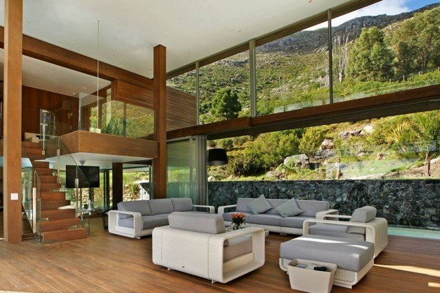 modernt hus-inredning-design-vardagsrum-panorama-utsikt-natur