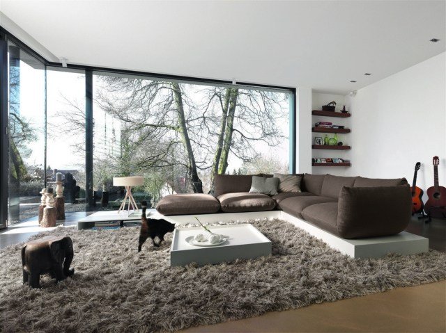 Arkitekthus-design-vardagsrum-bekvämt-möblerade-bild-idéer-inredning