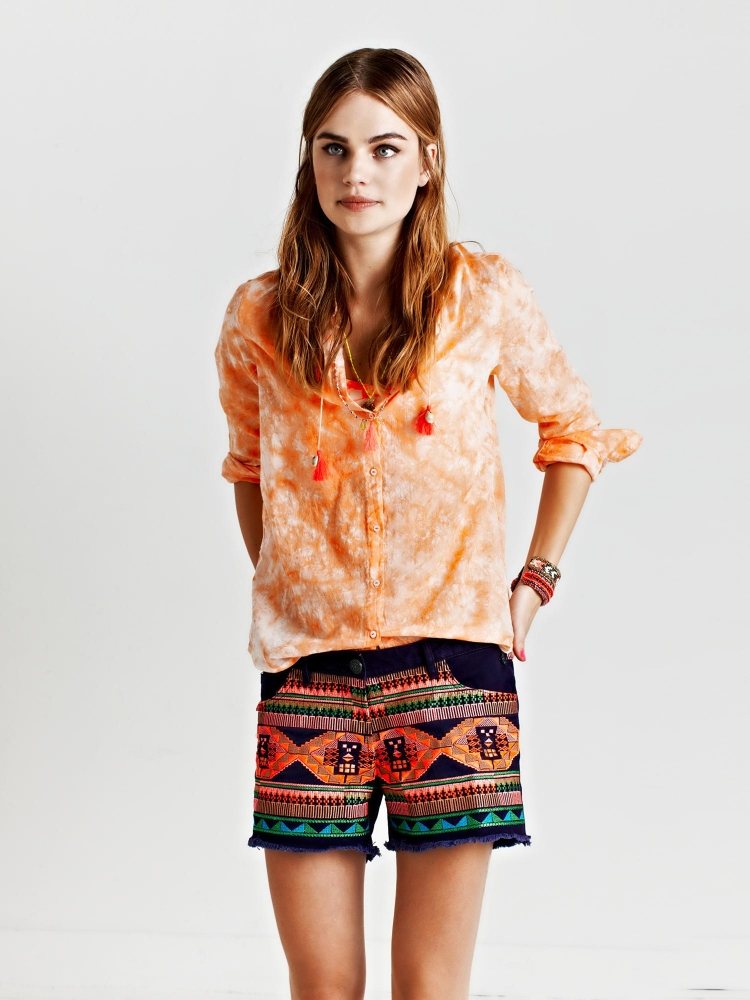 hotpants-outfit-sommar-idéer-aztec mönster-orange-shirt