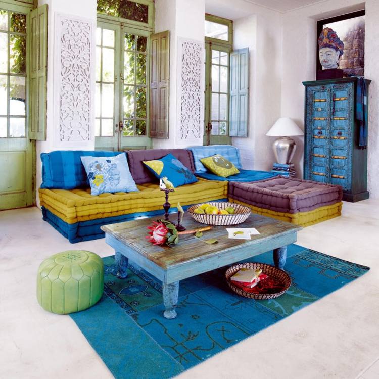 orientaliska levande idéer-levande tillbehör-modern-eklektisk-möblering-sittdynor-låg-möbler-turkos-blå-grå-vit