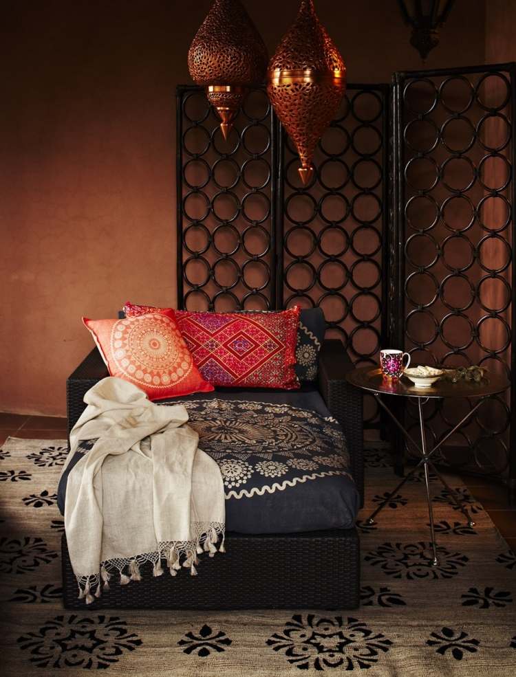 orientalisk-levande-idéer-levande-tillbehör-dag säng-solstol-sängkläder-mönster-motiv-kuddar