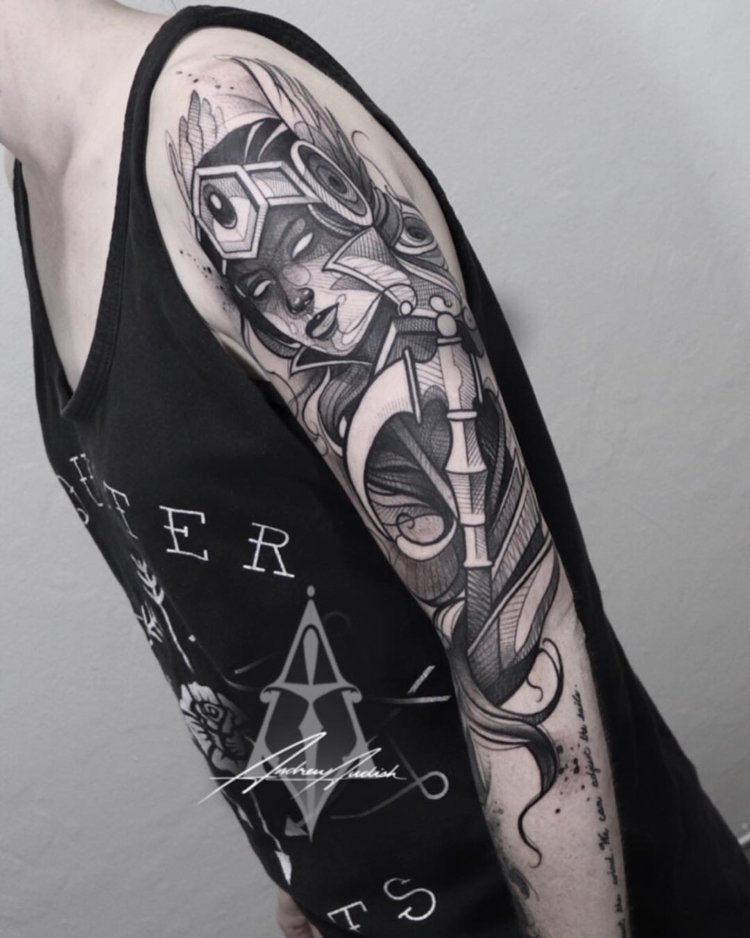 Viking warrior tatuering med Ax Walkyre kvinna överarm
