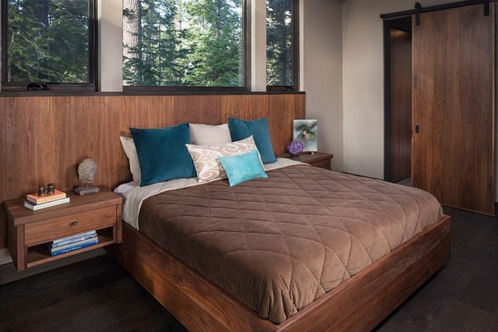 säng-modern-lantlig stil-massivt trä-ram-sängbord-rödbrunt-överkast