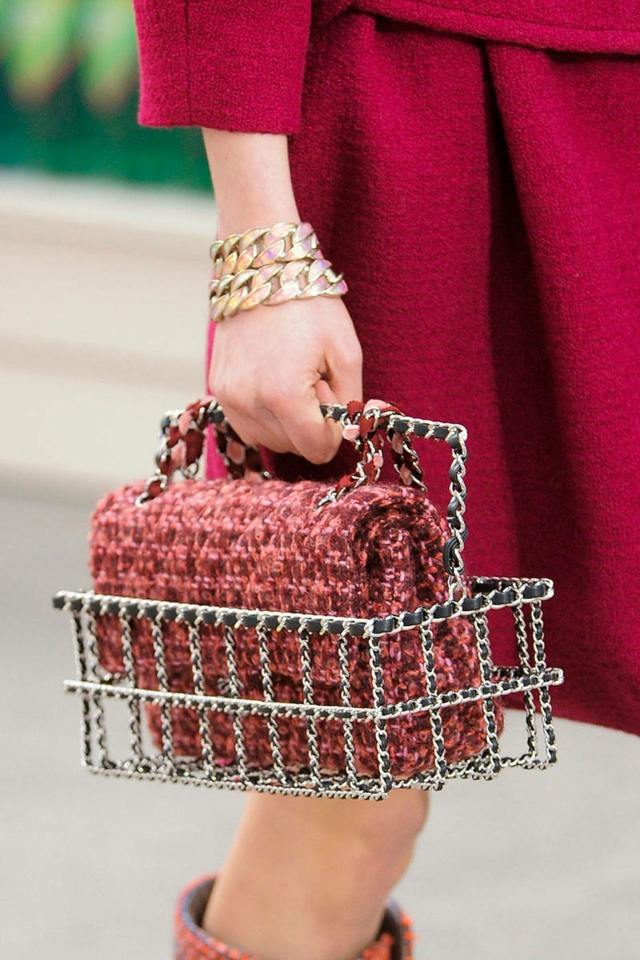 Chanel handkorg handväska i rött