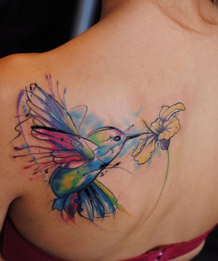 idéer-tatuering-mallar-motiv-tatuering-mening-kolibri-akvarell