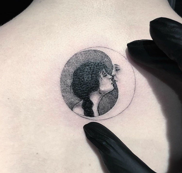 idéer-tatuering-mallar-motiv-tatuering-mening-cirkel-måne
