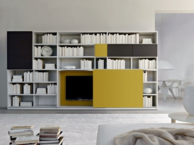 möbleringsidéer-vardagsrum-modern-vägg-enhet-tv-paneler-ED-MOLTENI-C
