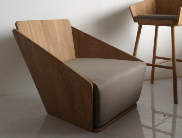 modernt vardagsrum-möbler-designer-fåtölj-trä-ORIGAMI-Deesawat-Industries