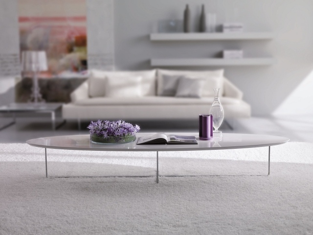 modernt-vardagsrum-möbler-lackat-soffbord-oval-mark-Bontempi-Casa