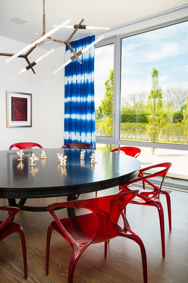 Belysning-matsal design-ljuskrona-matsal stolar-armstöd-röd-akryl