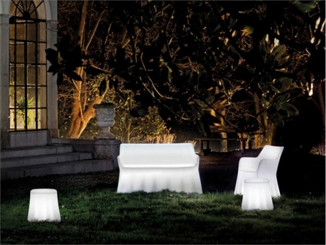 utemöbler lounge set integrerad belysning pall soffa fåtölj domitalia
