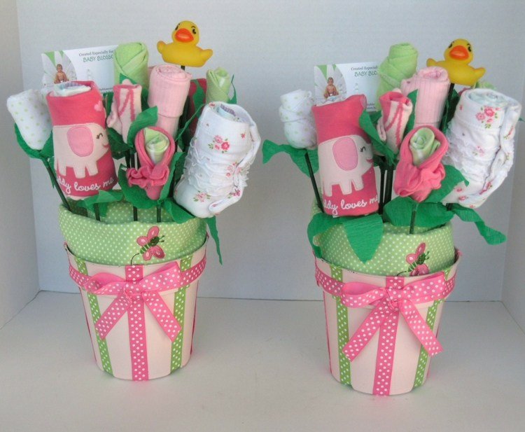 idéer till baby shower strauss baby strumpor gåva grönrosa