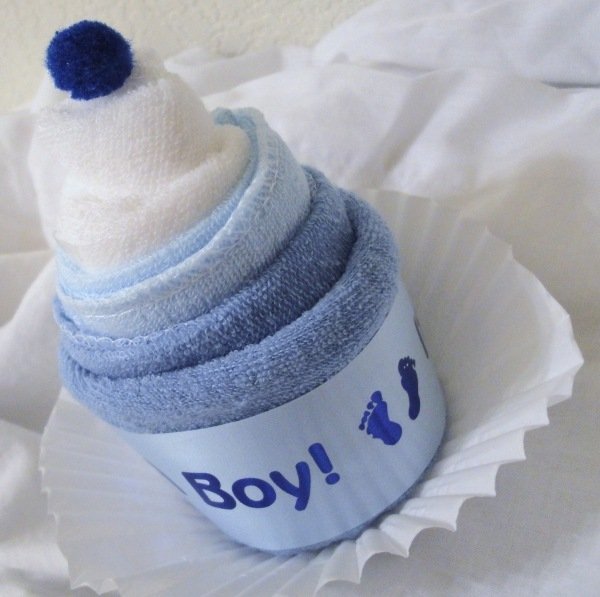 baby shower-gåvor-pojke-idé-cupcake-tvättdukar
