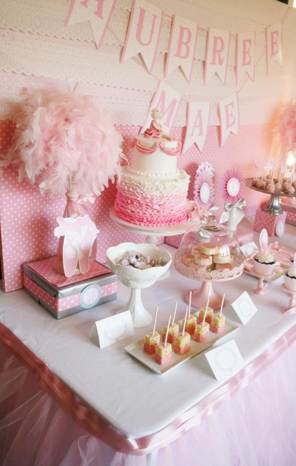 baby shower-rosa-tjej-tårta-ombre-effekt