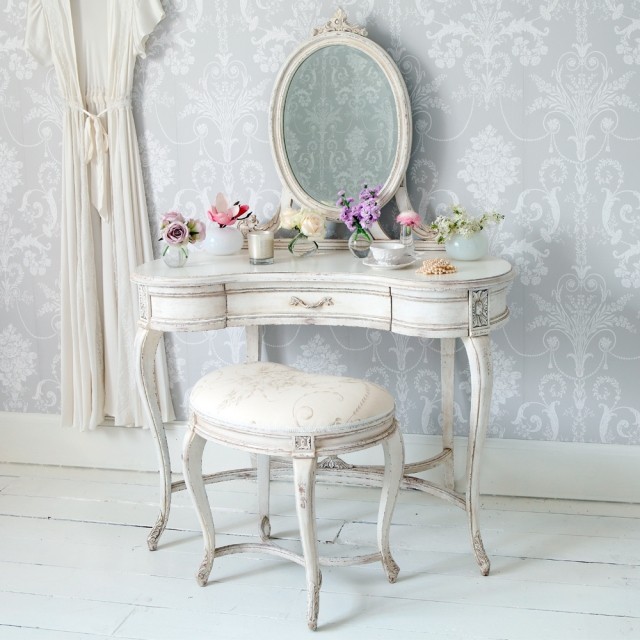 sovrum-idéer-design-shabby-chic-möbler-toalettbord