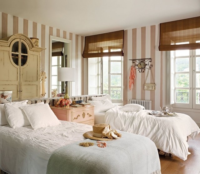 sovrum-design-ungdoms-rum-tjej-shabby-chic-väggremsor