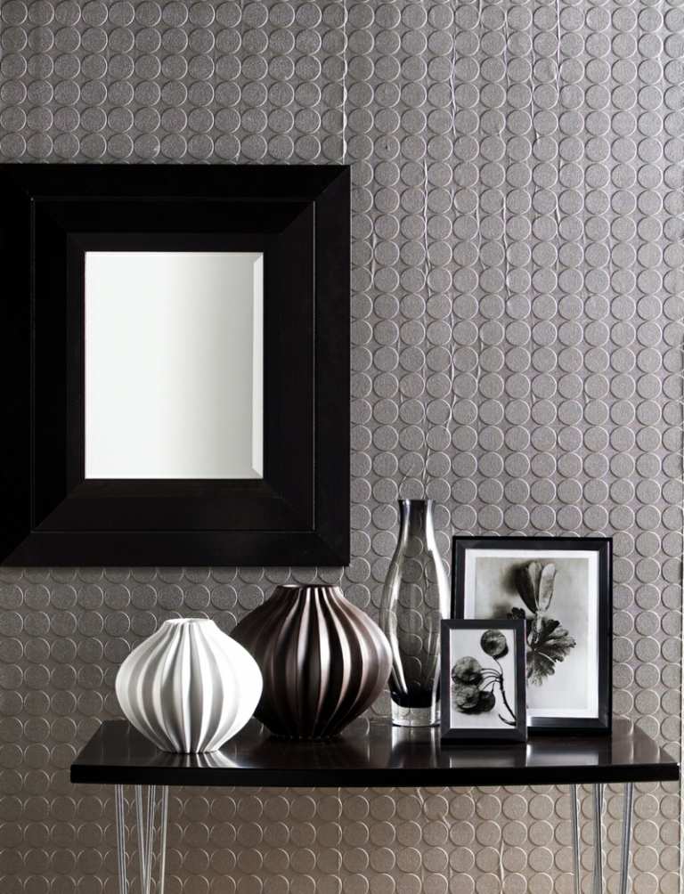 vägg design idéer tapet design prickar 3d effekt spegel sidobord modern