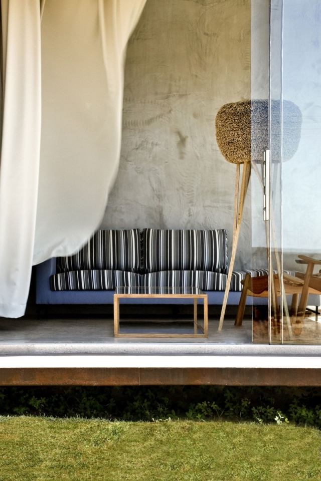 Vägggips dekorativ gips design innerväggar soffa golvlampa