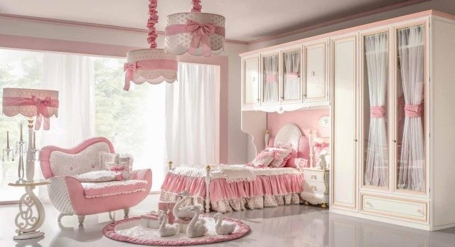 barnrumsidéer tjej-rosa-vit-klassiska-möbler