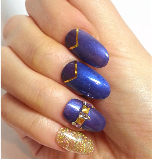 Shiny Navy Blue με Golden Glitter Gel Nail Art