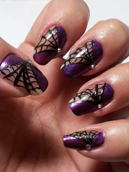 Spider Nail Art From The Middle a Nail