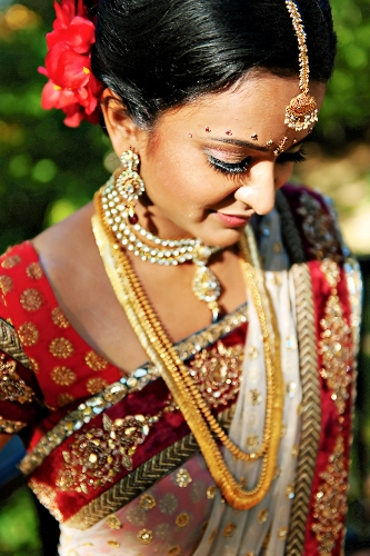 Etelä -Intian morsiamen meikki