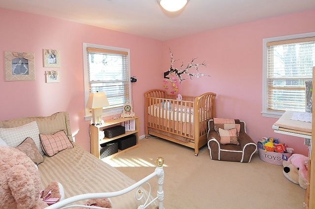 baby room design flicka rosa beige heltäckningsmattor