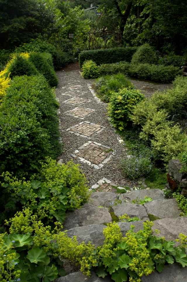 trädgård väg design mosaik grus tegel diamant mönster