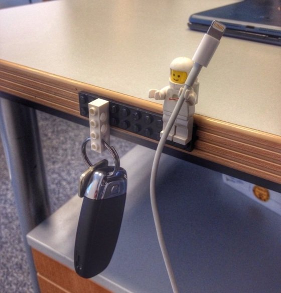Nyckelring kontorsbord lego barnleksaker