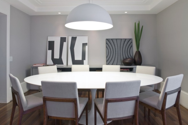 minimalistisk-matsal-design-trä-golv-stol-ram