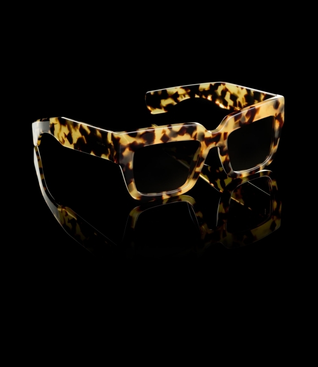 Glasögon-Tillbehör-Prada-mönstrade-plast-solglasögon