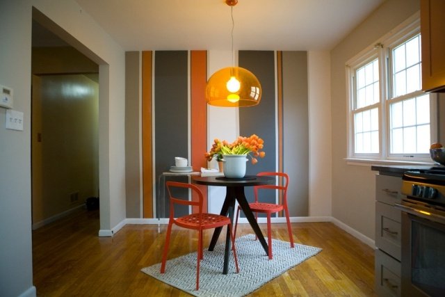ränder-väggmålning-idéer-matplats-orange-grå