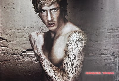 Fernando Torresin täysvarren tatuointisuunnittelu
