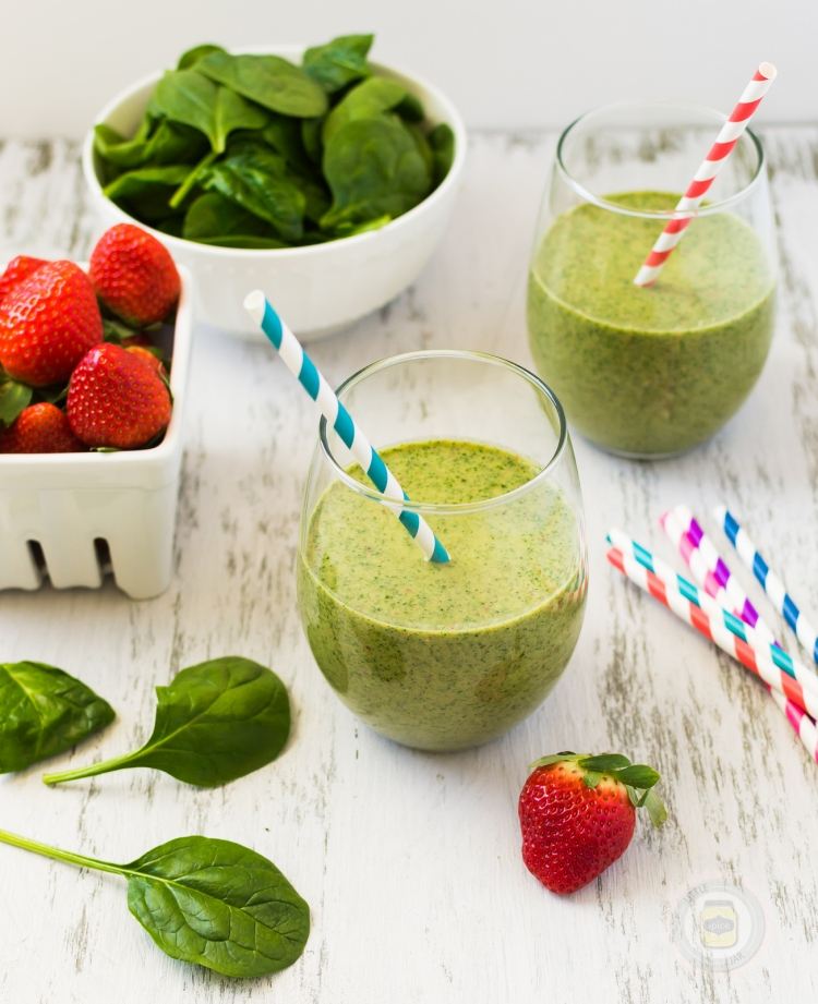 Detox recept grön-smoothie-spenat-jordgubbar