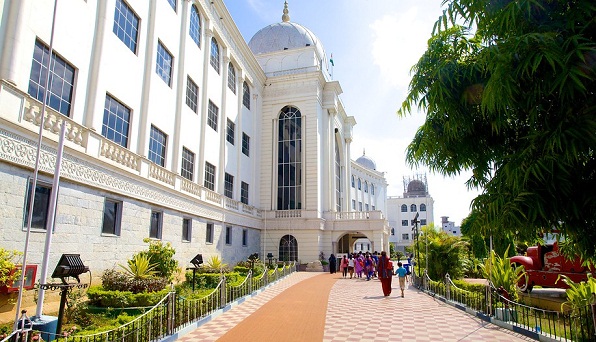 Salar Jang -museo Hyderabadissa
