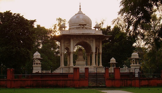 puistot-in-lucknow-begum-hazrat-mahal-park