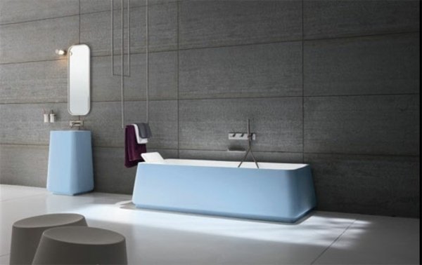 färgade badrumsmöbler av italiensk design