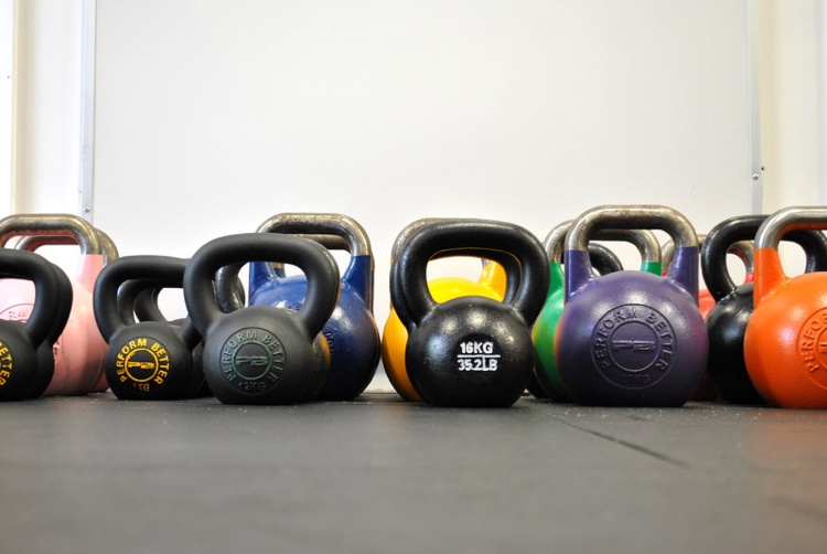 Kettlebell-övningar-nybörjare-träning-vikt-välj