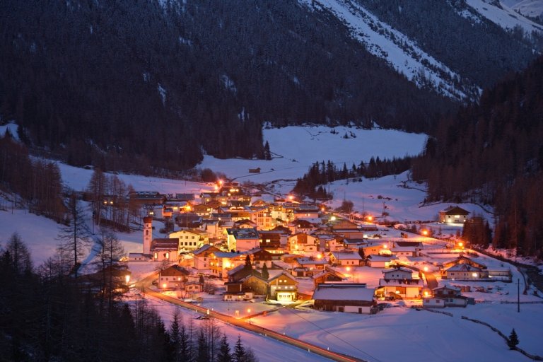 Firar jul och nyårsafton utomlands. Skidåkning i Österrike Idé för vintersemester