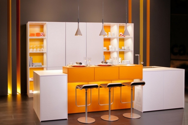 haptisk-optisk-kök-skåp-mt-orange-och-vit