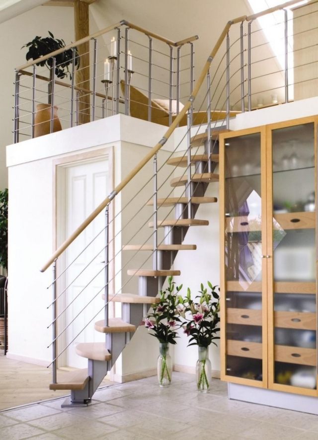 modern designer trappa rymdbesparande balustrade maisonette lägenhet