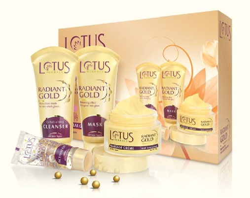 Lotus Herbals Radiant Gold -kasvopaketti