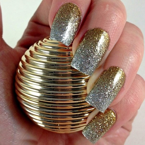 Ασημί και χρυσό Glitter Nail Art Design